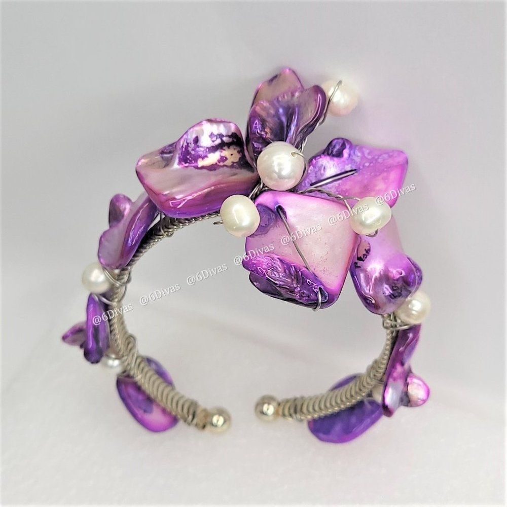 𝅺PURPLE Sea Shells and Pearls Floral Cuff Bracelet - Adjustable